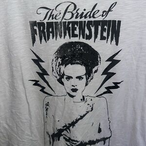 Rock & Republic Bride of Frankenstein Graphic Top 👻